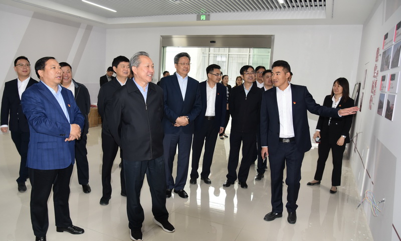 省委“不忘初心，牢記使命” 主題教育第二巡回指導組一行視察集團黨建工作